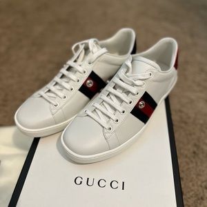 Brand new GUCCI sneakers, size 7.5.